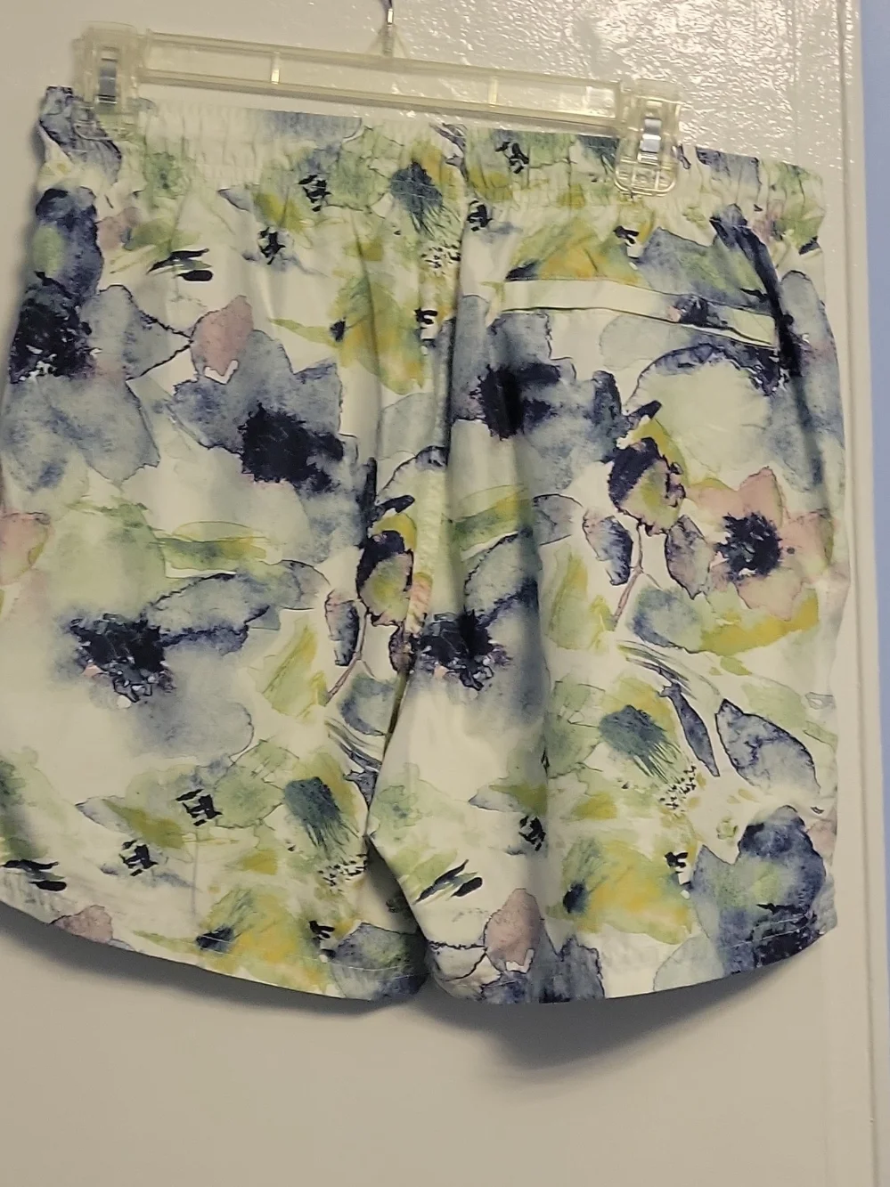Floral Watercolor Drawstring Women’s Shorts - White/Blue
